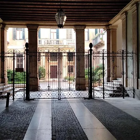 Marconi Loggia Delle Erbe Apartament Werona